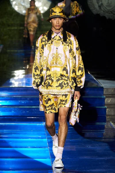 Look 15